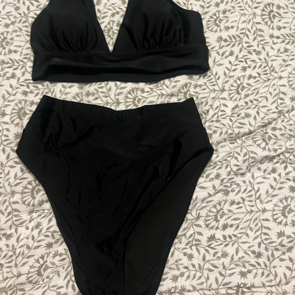 Black Bikini Set